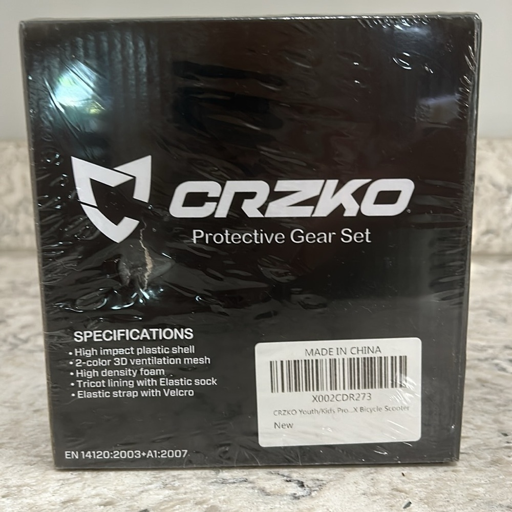 Protective Gear Set - Picture 3 of 12